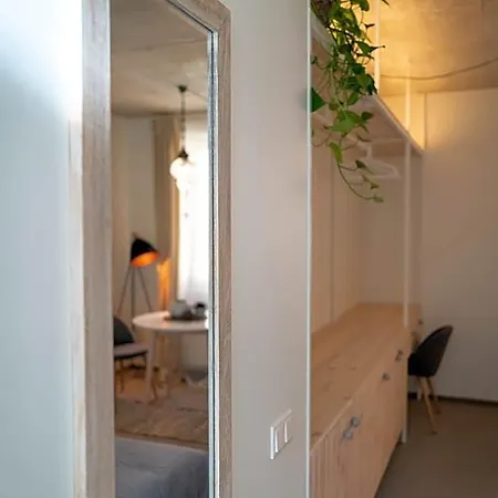 Mai Ram Yoga House וילנה